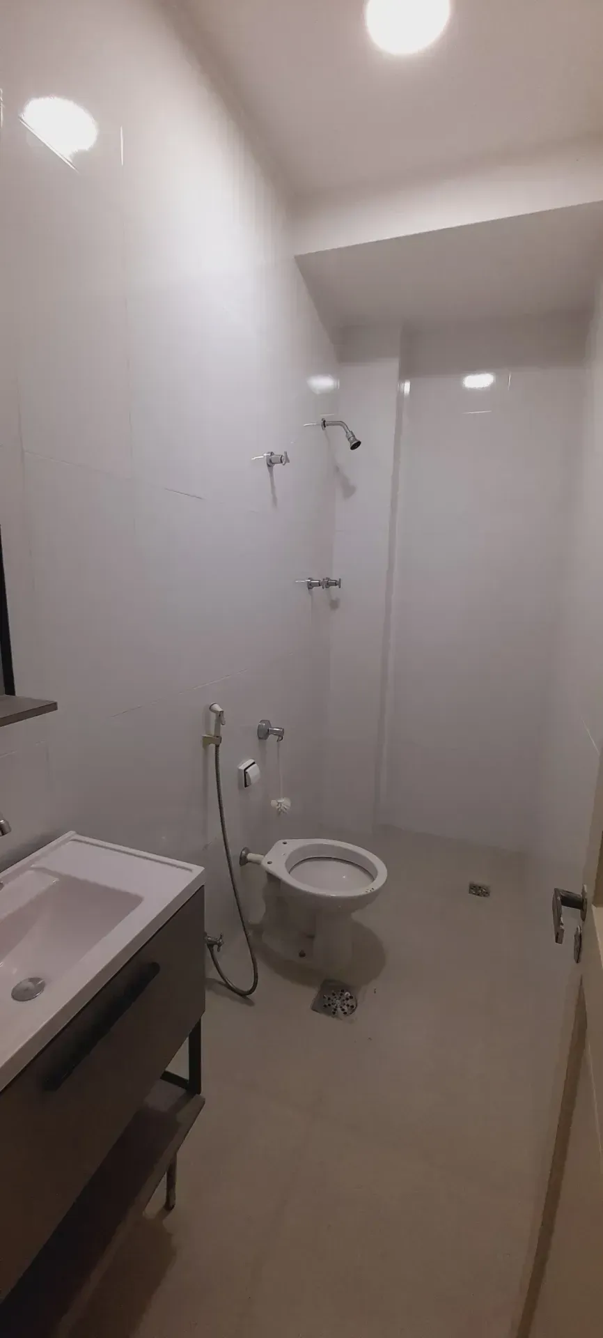Unfurnished apartment with 4 bedrooms and 2 parking — photo 34