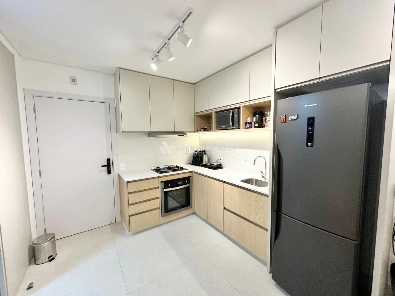 Washing machine in a one-bedroom apartment, 58 m² — photo 7