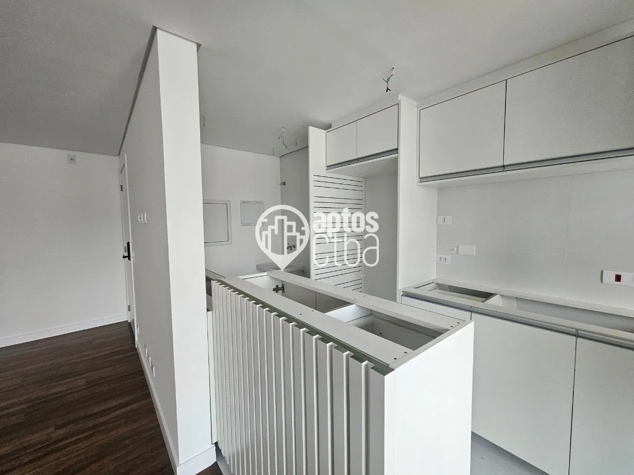 Apartamento com piso de madeira ou laminado, Juvevê