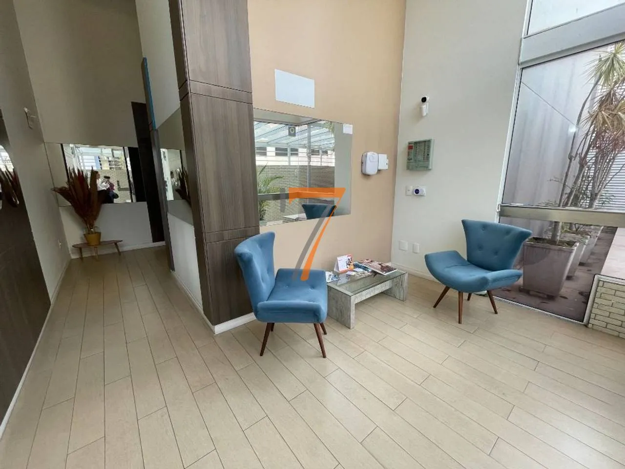 Furnished penthouse with 2 en-suite bedrooms and 210 m² — photo 58