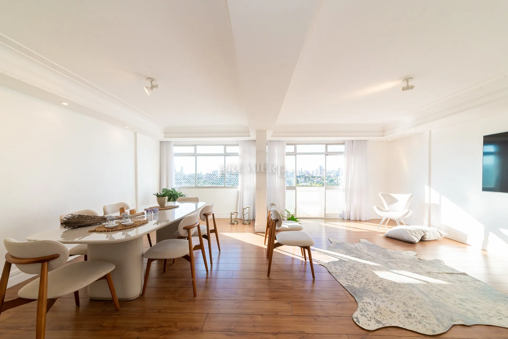 Квартира 152 м² з панорамними вікнами та заскленим балконом — photo 10