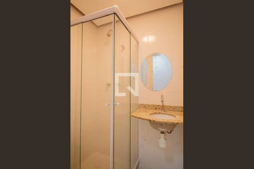 Apartment, 92 m², with a glass-enclosed balcony — photo 36