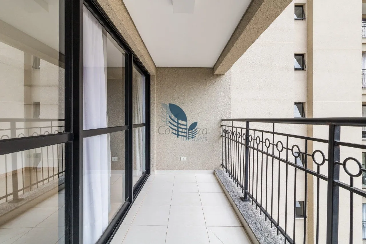1-bedroom apartment with an open-plan living area — photo 13