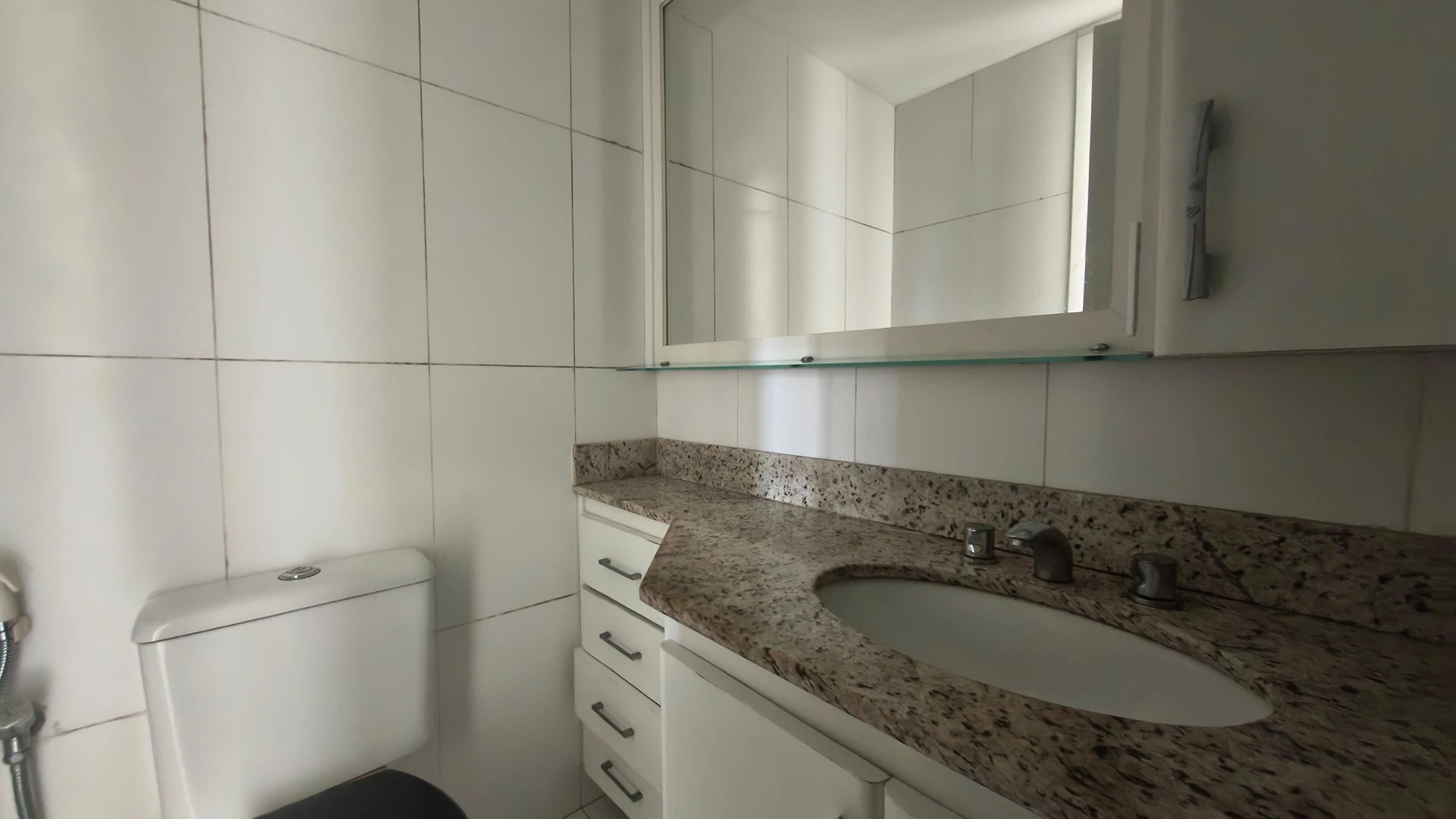 Apartment, 87 m², with a jacuzzi — photo 19