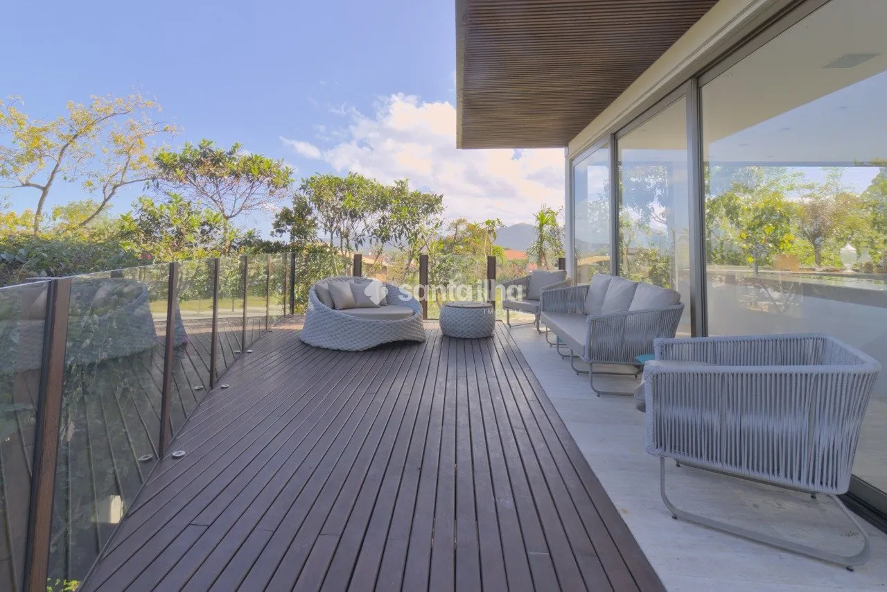 House with 6 en-suite bedrooms and 8 bathrooms, 1350 m² — photo 6