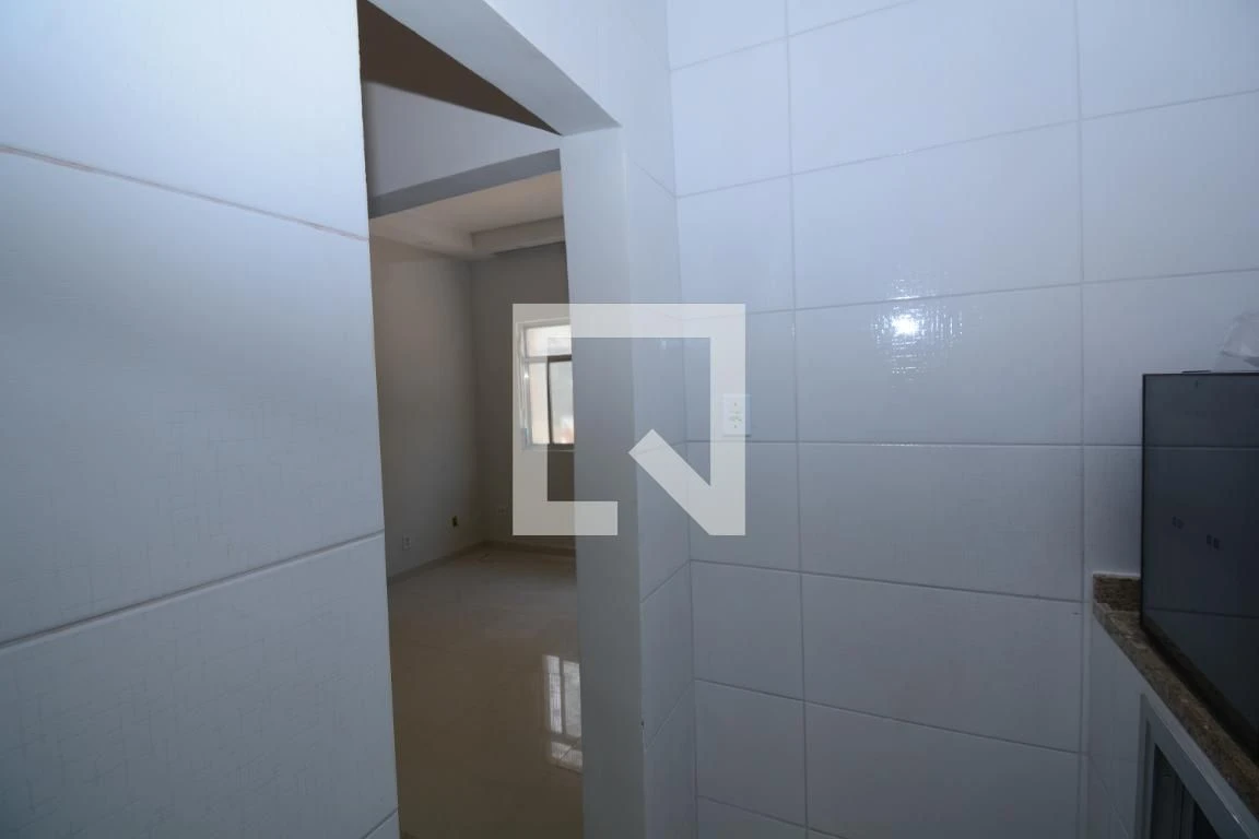 Casa sem mobília com 2 quartos, 1 banheiro e vaga — photo 42