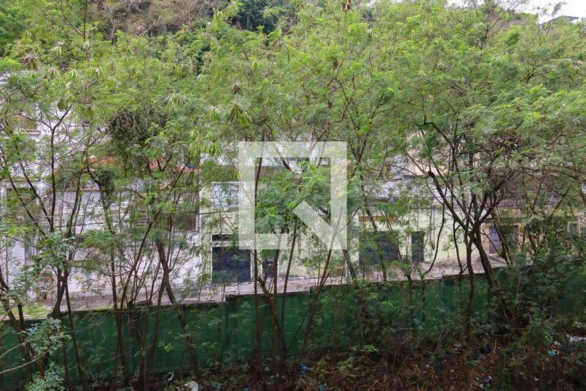 Apartamento mobiliado de 2 quartos em condomínio com piscina — photo 24