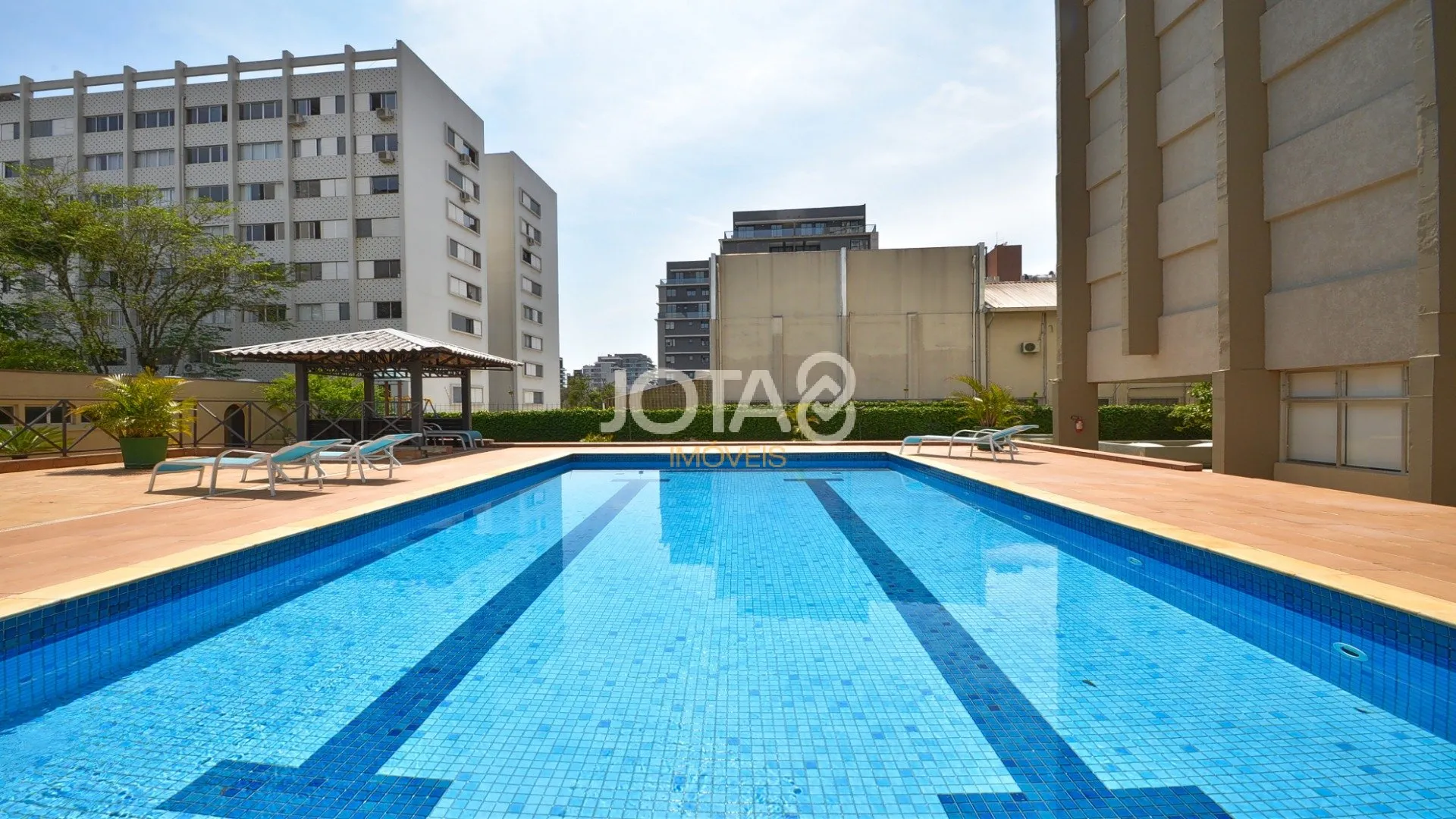 387 m² apartment with 3 bedrooms and a great open kitchen — photo 25