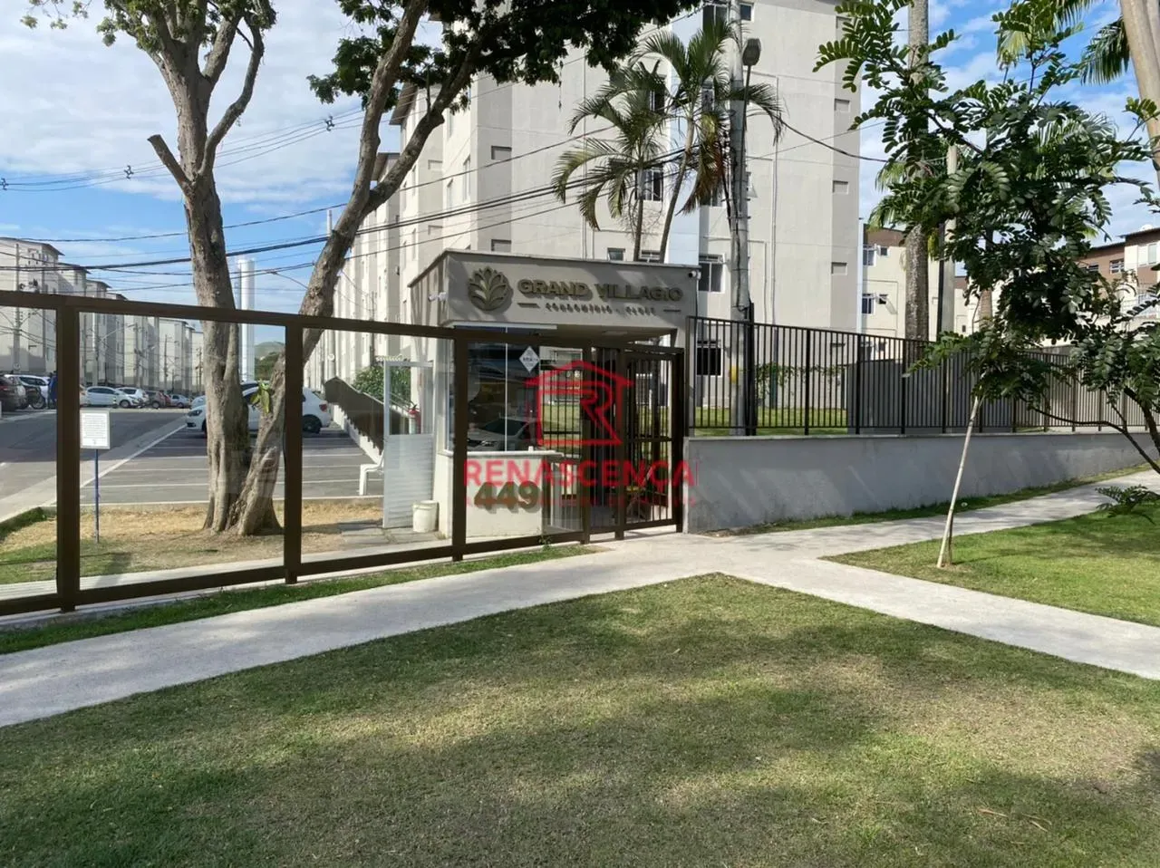 2-bedroom apartment with no parking included — photo 22