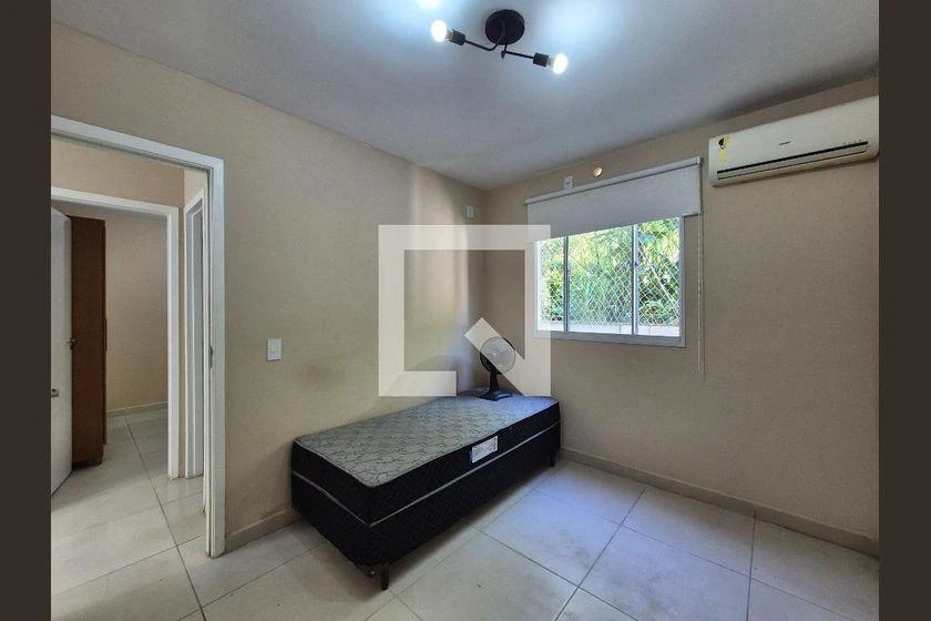 2-bedroom apartment in a building with a gym — photo 30