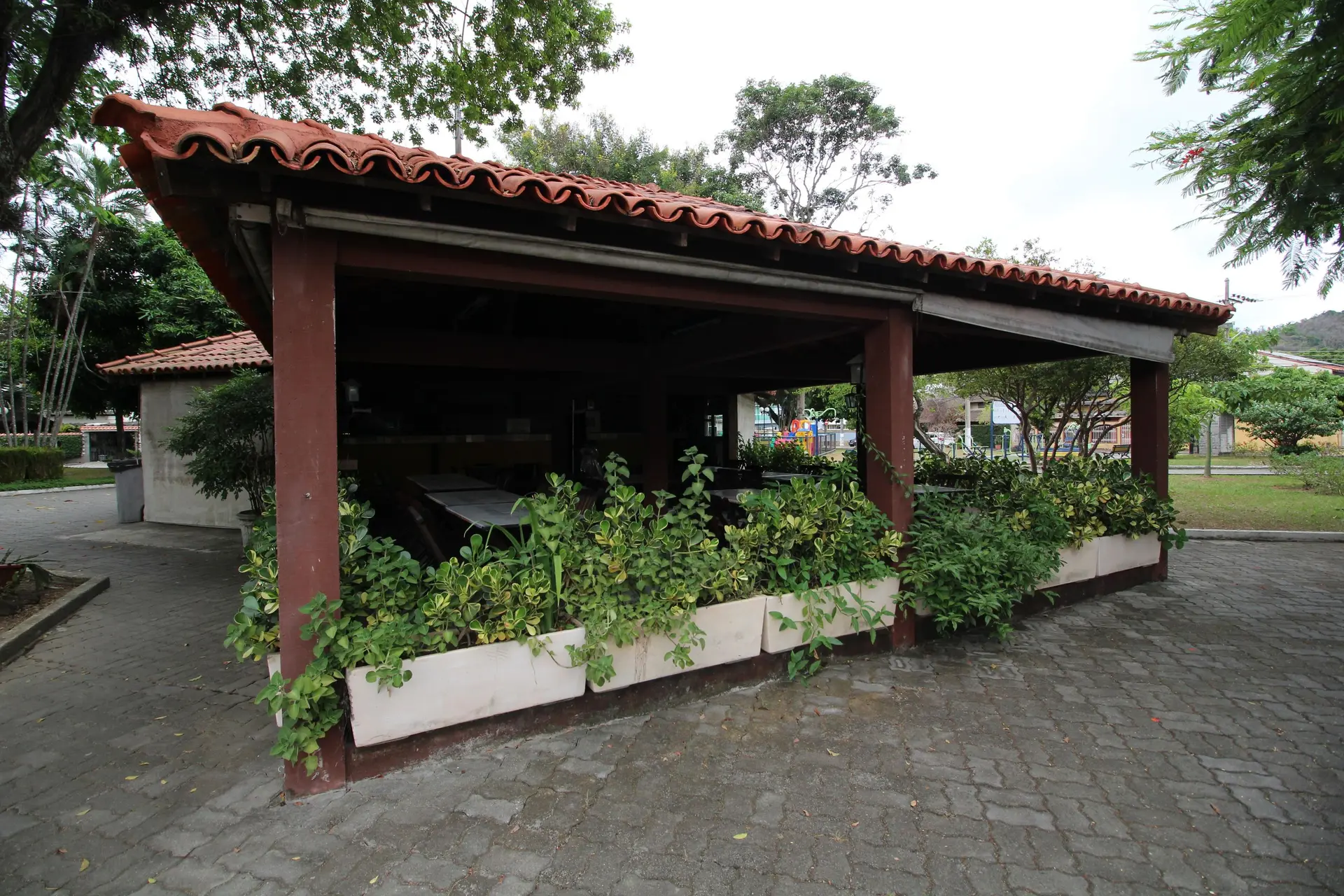 House with 2 bedrooms, private garden and balcony — photo 40