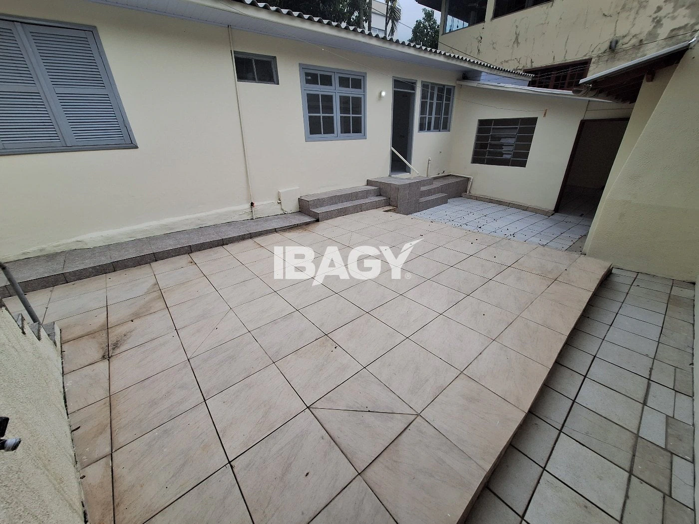 Private BBQ in a 5-bedroom house, 128 m² — photo 19