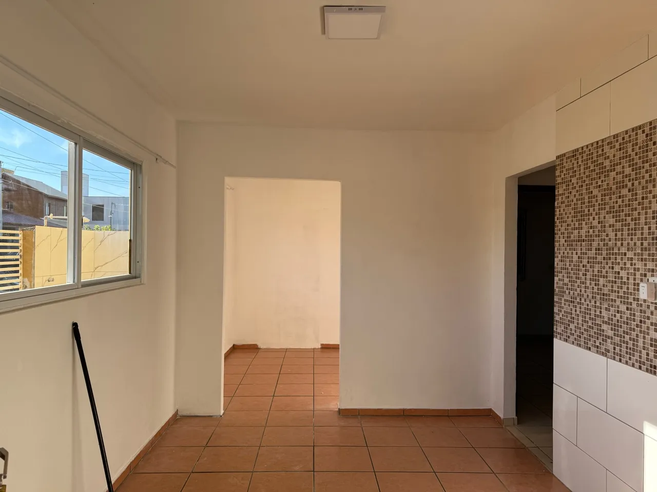2-bedroom house with a washing machine in Florianópolis — photo 2