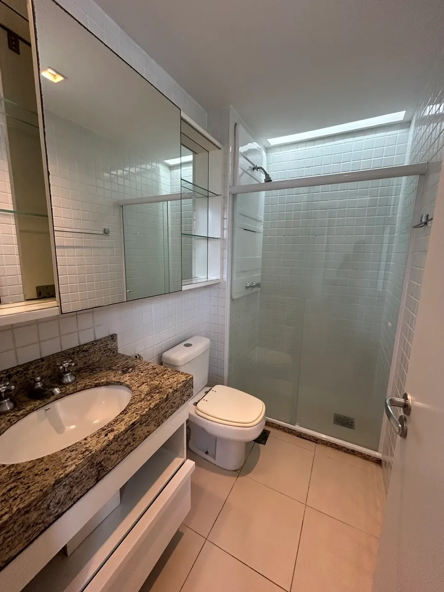 Apartamento de 233 m² com 4 quartos e cozinha americana — photo 36