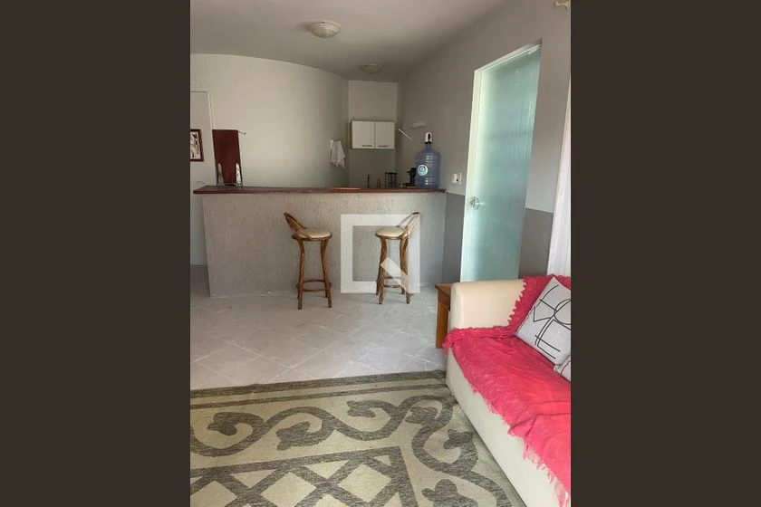 Unfurnished studio with 1 bedroom and 1 bathroom