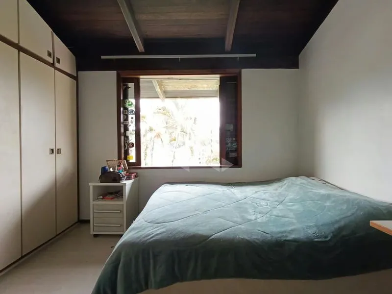 House, 600 m², with a bathtub — photo 24