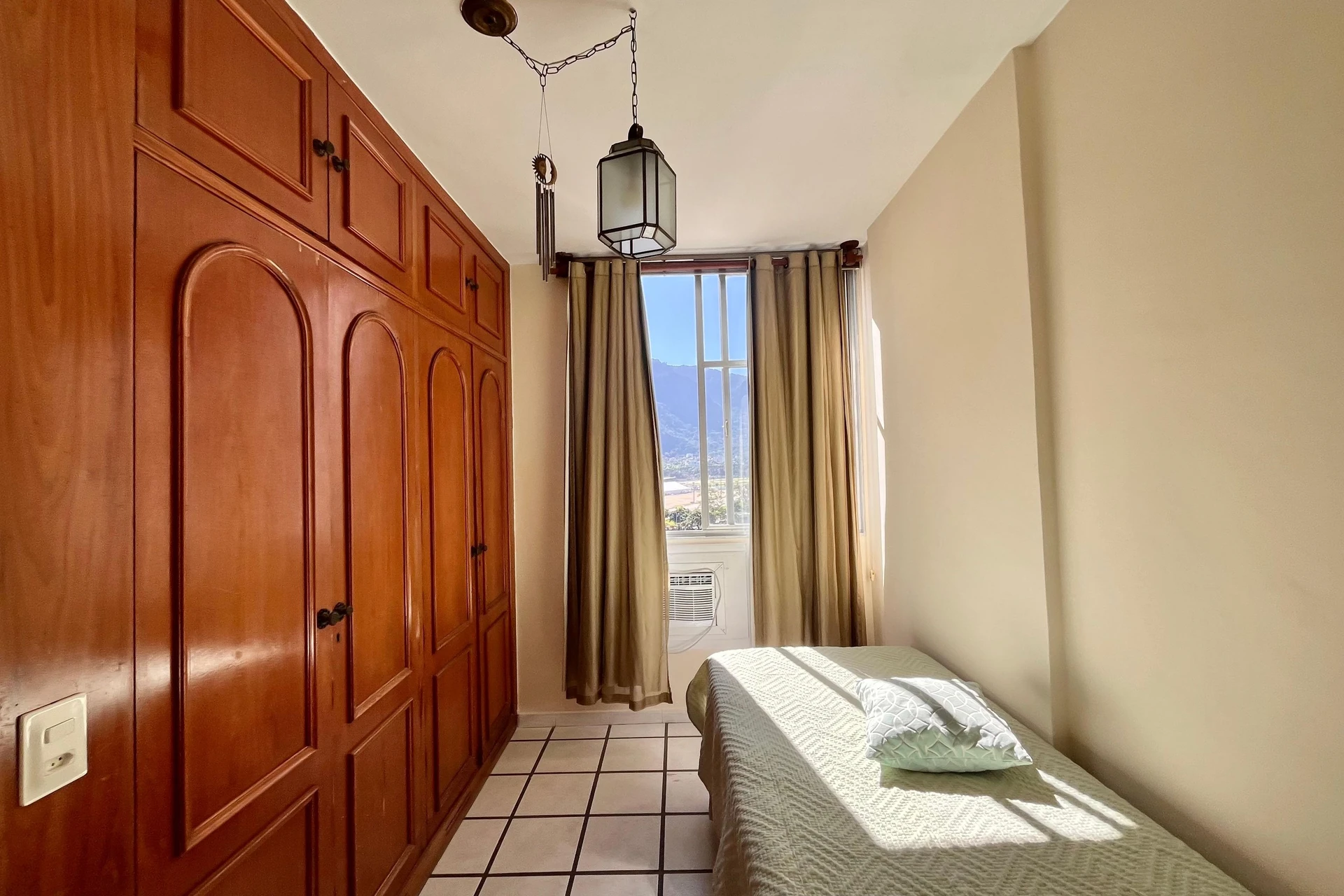 Apartamento mobiliado com 3 quartos e 2 banheiros — photo 38