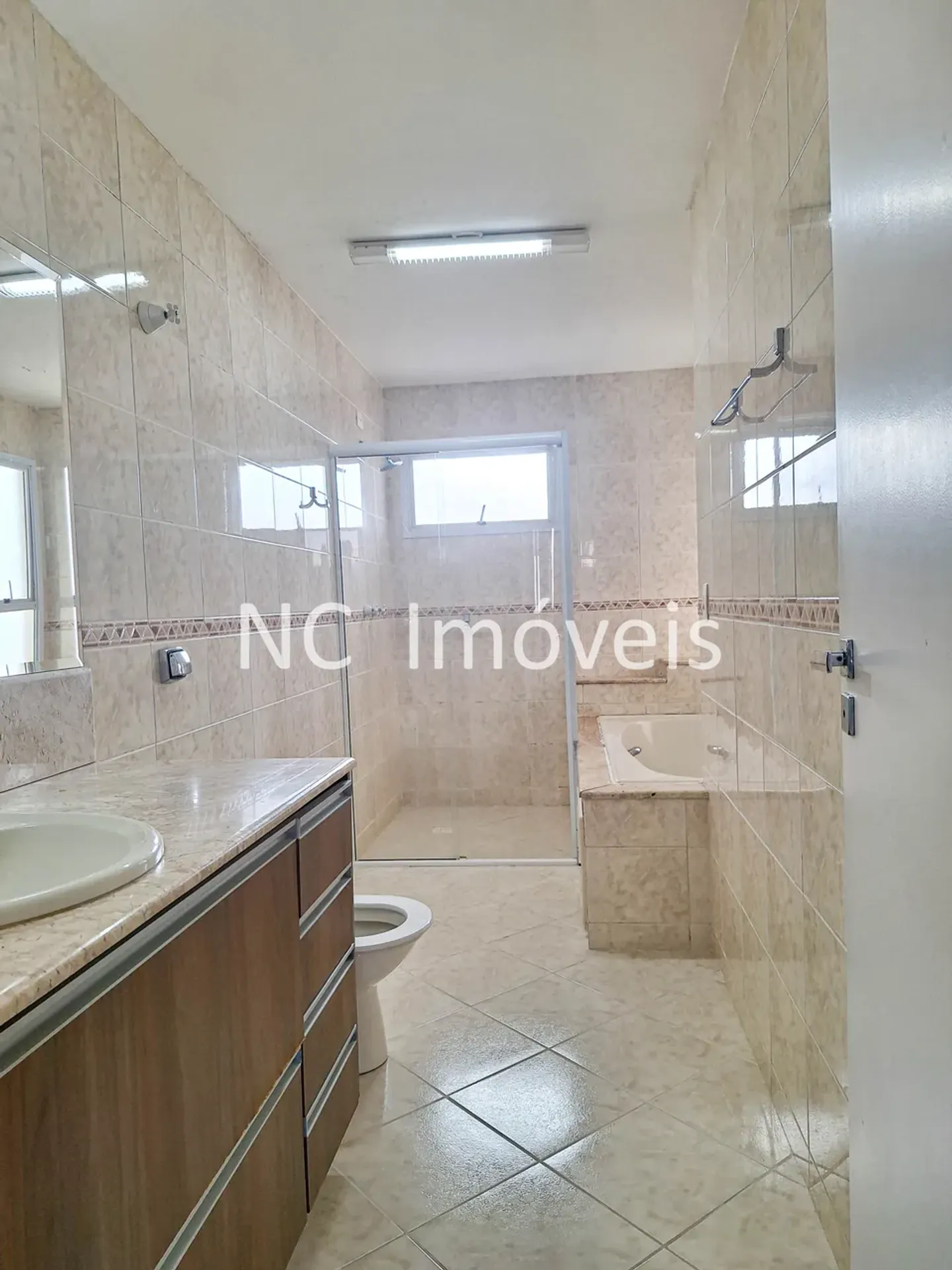 House, 144 m², with a bathtub — photo 10