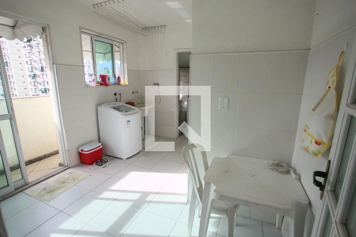 Furnished apartment with 3 bedrooms and a closed kitchen — photo 81