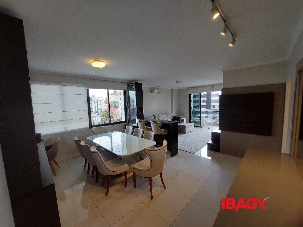 Furnished apartment, 146 m², with a home office — photo 6