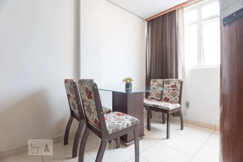 Furnished 1-bedroom apartment with 1 bathroom — photo 7