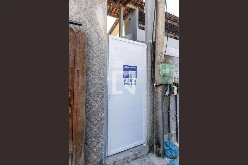 Monoambiente con espacio de home office en Rio de Janeiro — photo 16