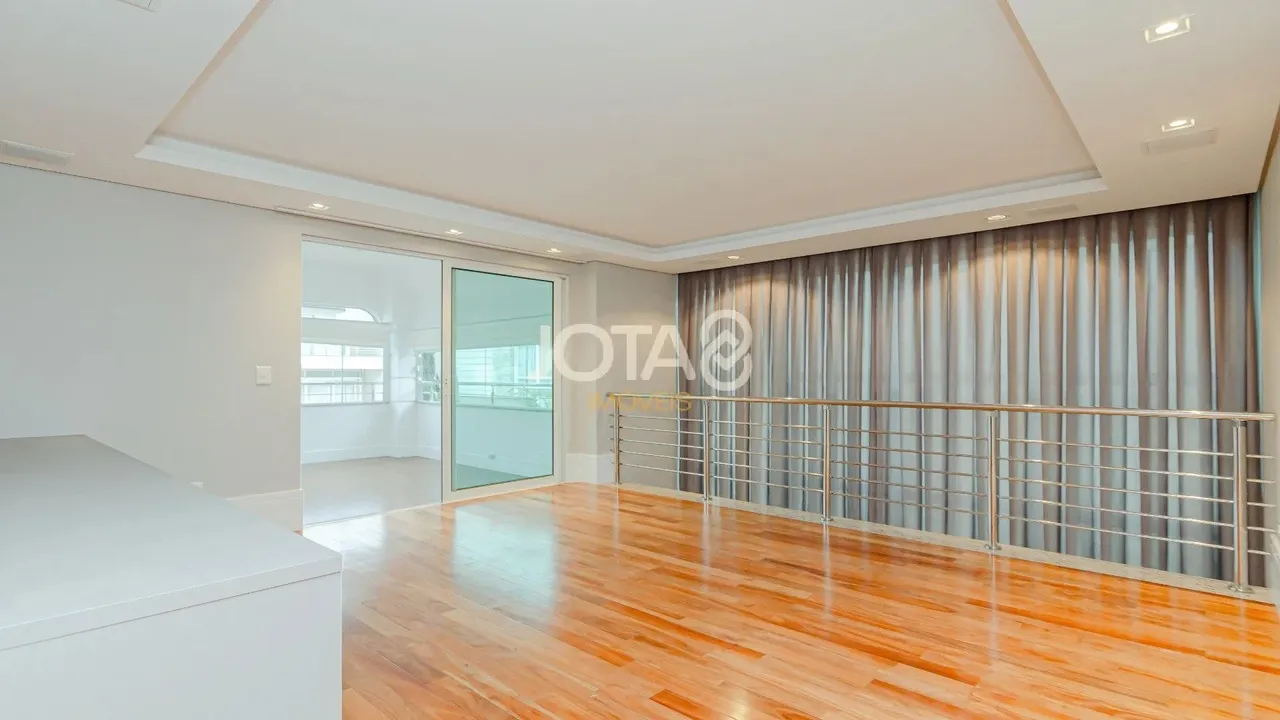 Condominium house with 4 en-suite bedrooms, 492 m² — photo 17