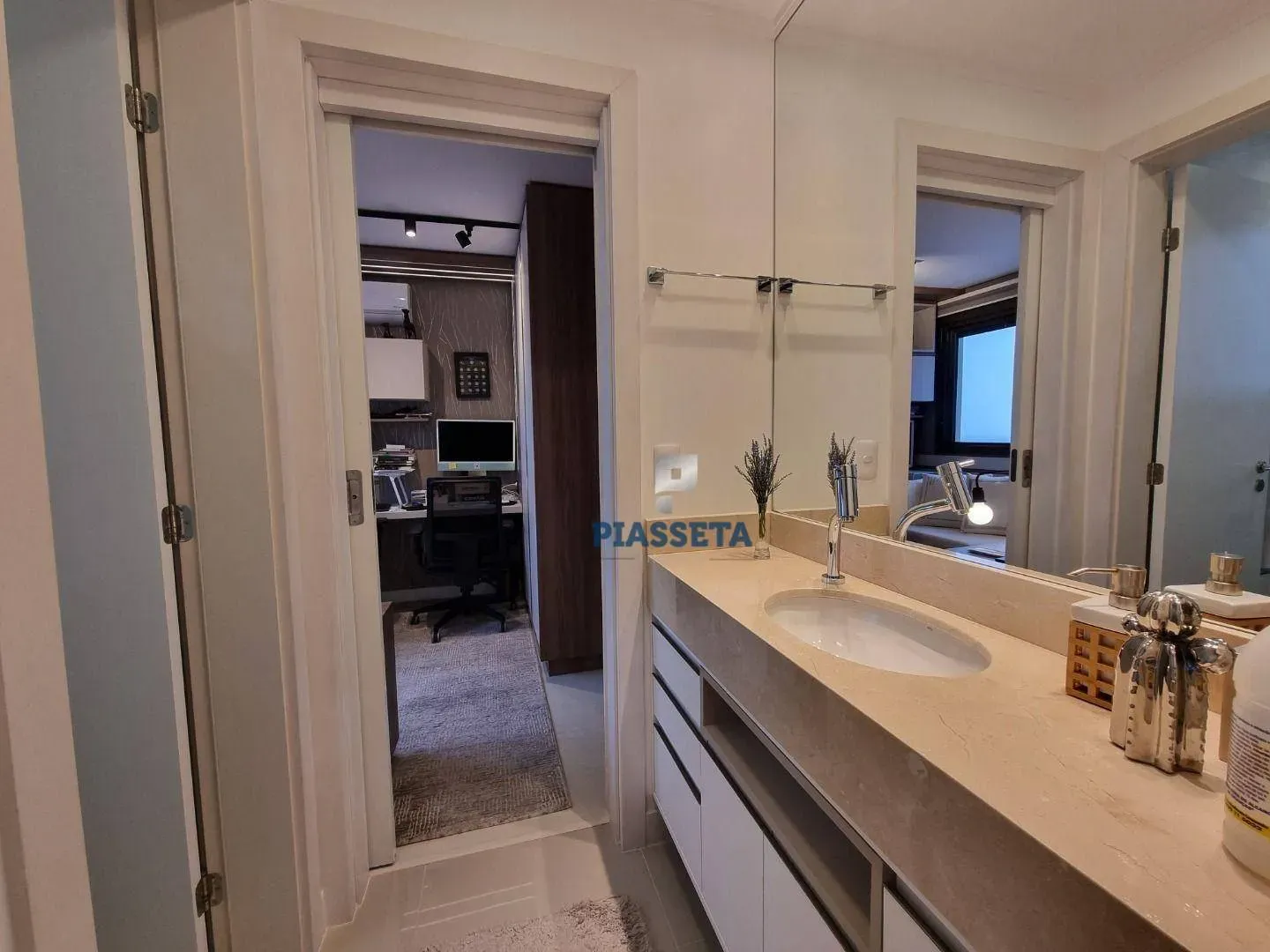 Apartamento amueblado de 102 m² con 3 dormitorios — photo 48