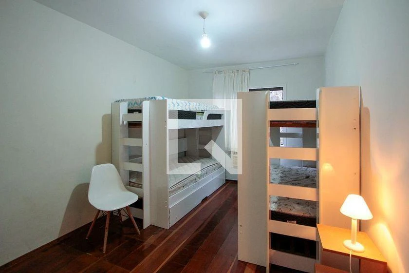 Меблированный дом с 4 спальнями и 3 сьютами, 450 м² — photo 34