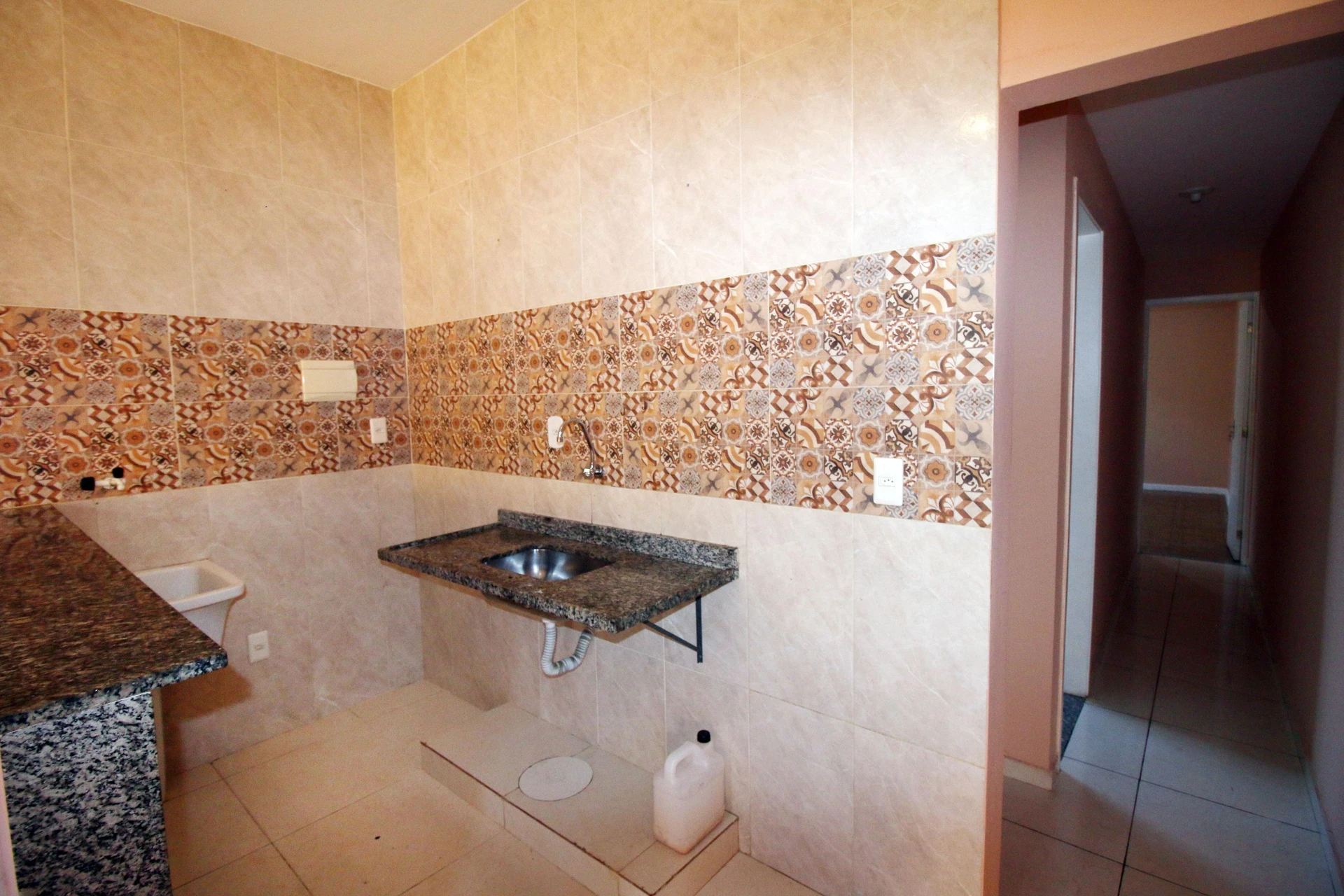 Apartamento para aluguel com 2 quartos, 1 banheiro — photo 9