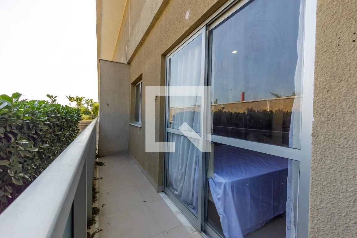 Furnished apartment with 2 bedrooms, 1 en-suite and balcony — photo 3