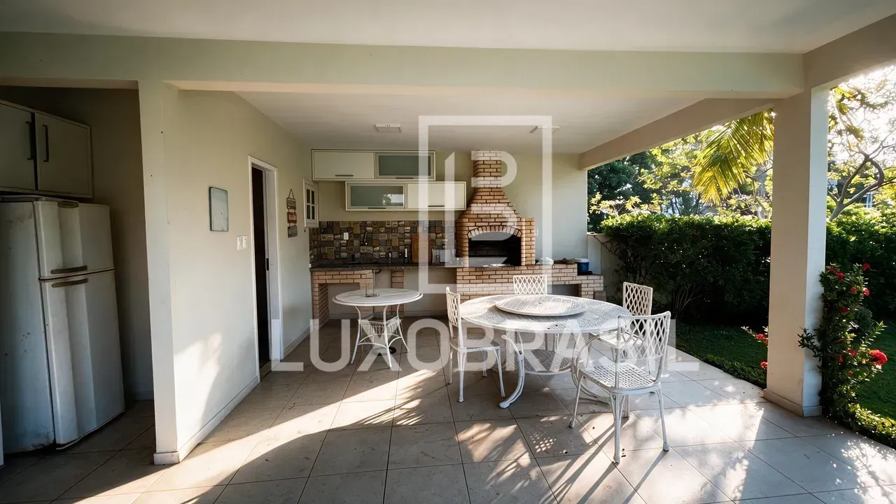 House with 5 bedrooms and balcony with built-in grill — photo 2