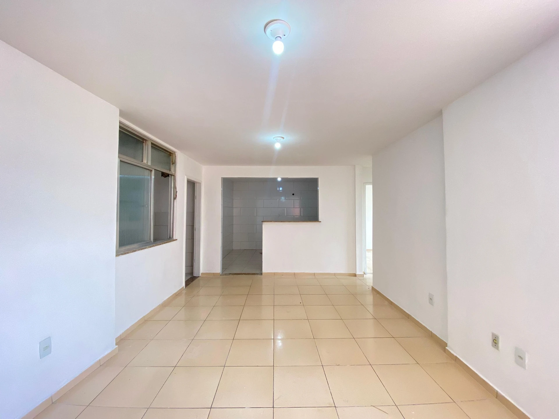 House with 2 bedrooms and a glass-enclosed shower — photo 28