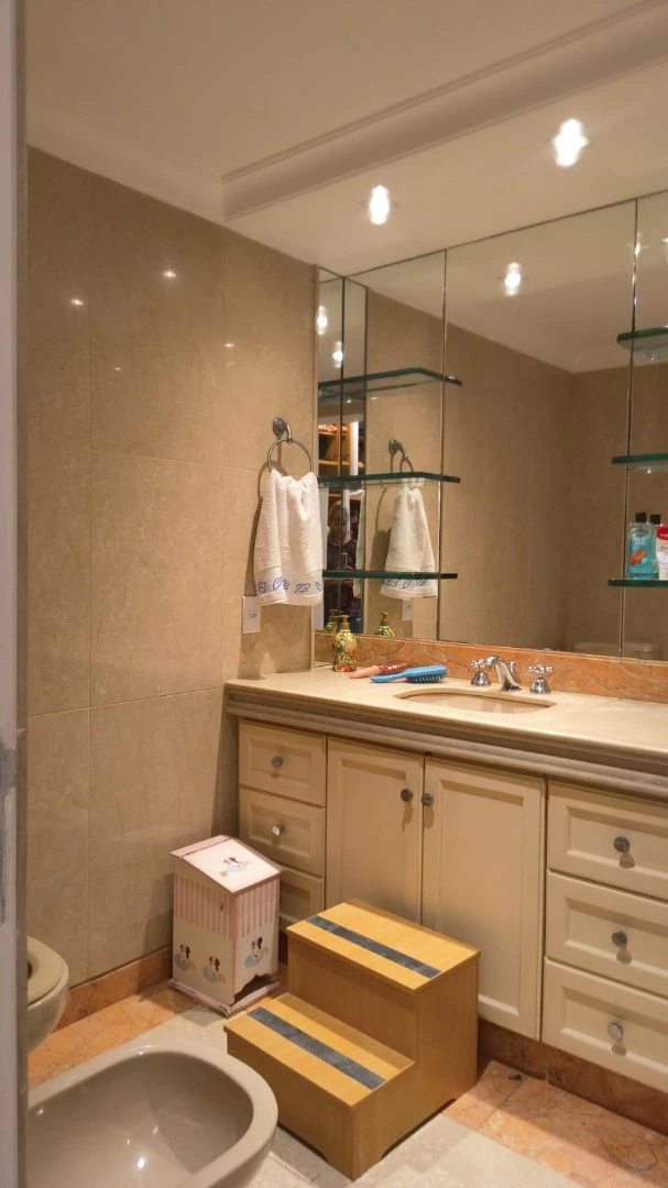 Apartamento mobiliado com 5 suítes e varanda fechada — photo 23