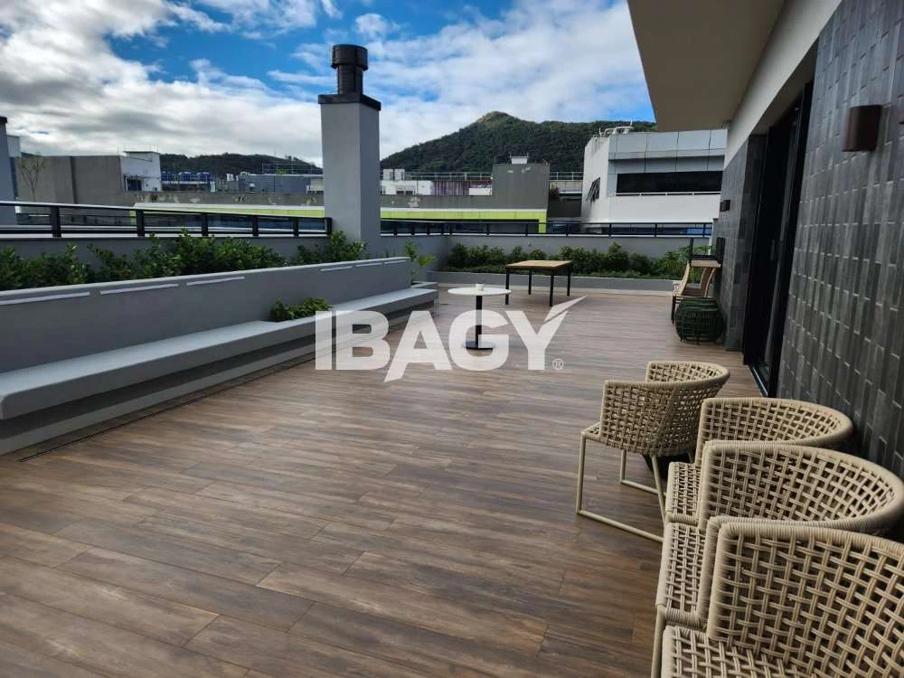 90 m² apartment with 2 bedrooms and a private BBQ