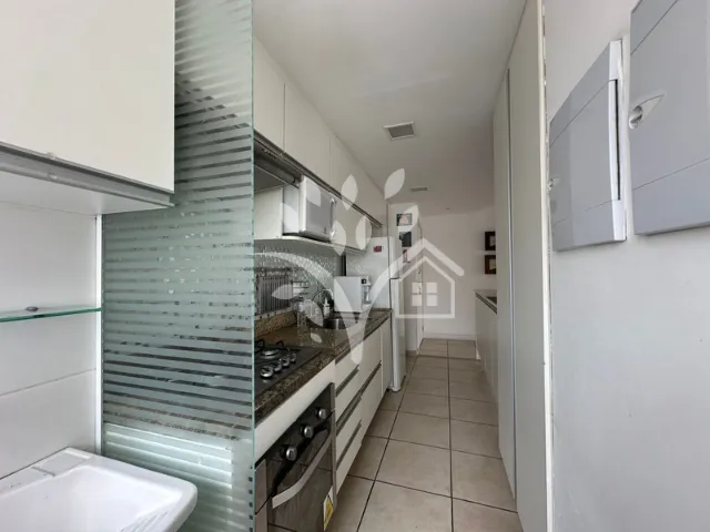 Furnished apartment with 3 bedrooms and 2 bathrooms — photo 13