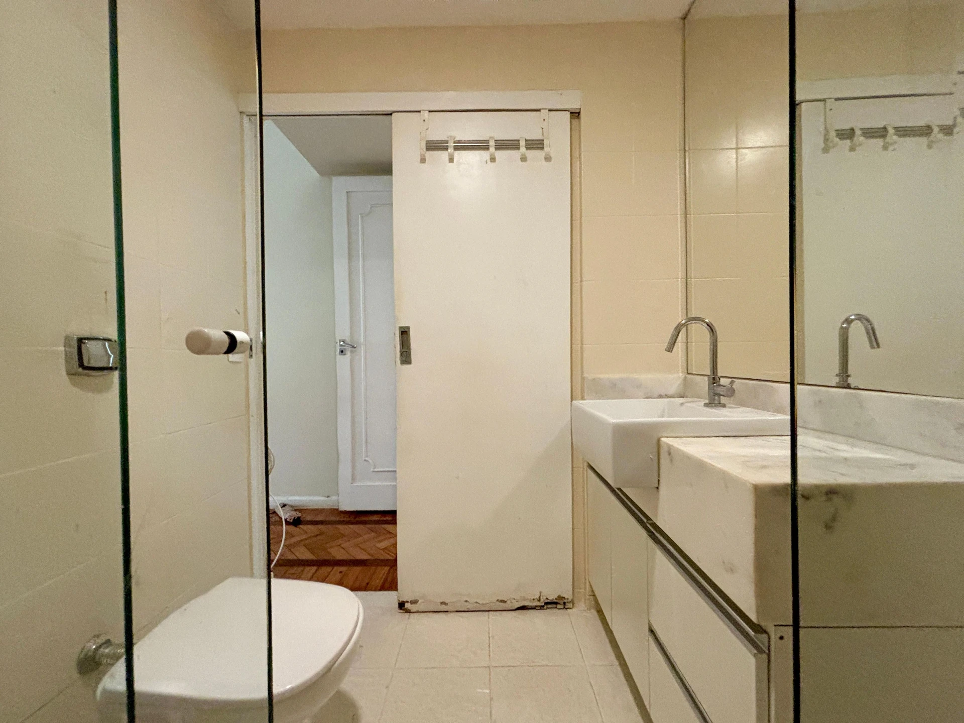 3-bedroom apartment with 2 bathrooms — photo 34
