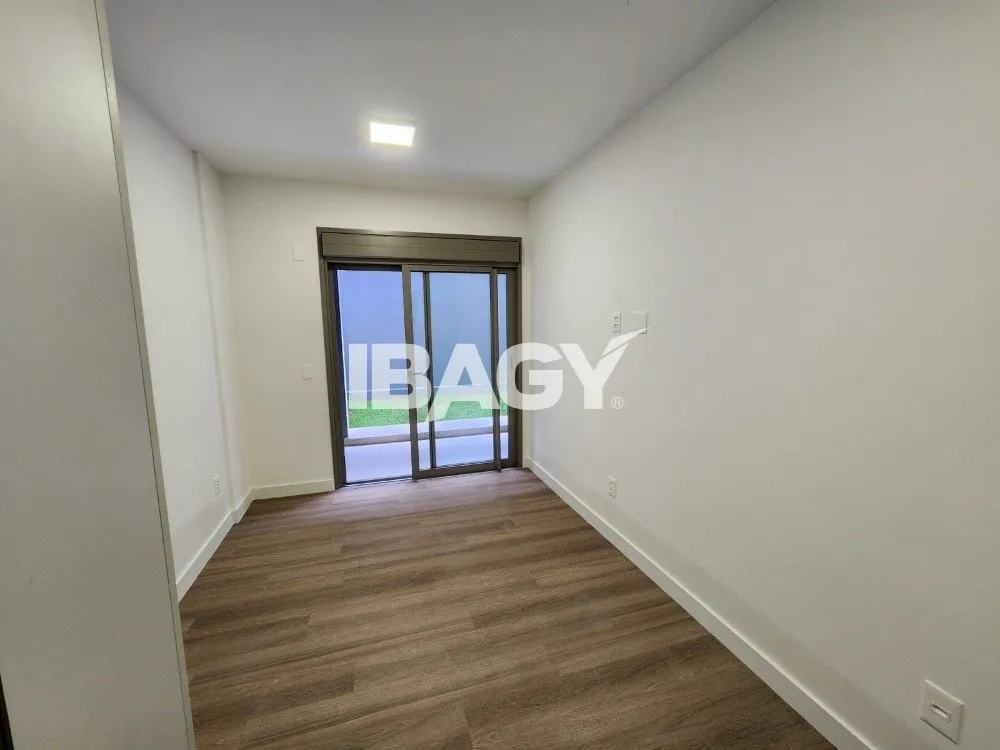 Furnished apartment, 116 m², with a grill on the balcony — photo 7