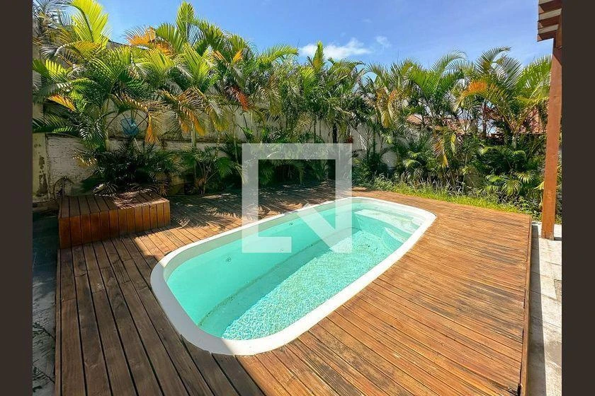 Casa de 2 dormitorios, 1 con baño propio, 300 m² — photo 33