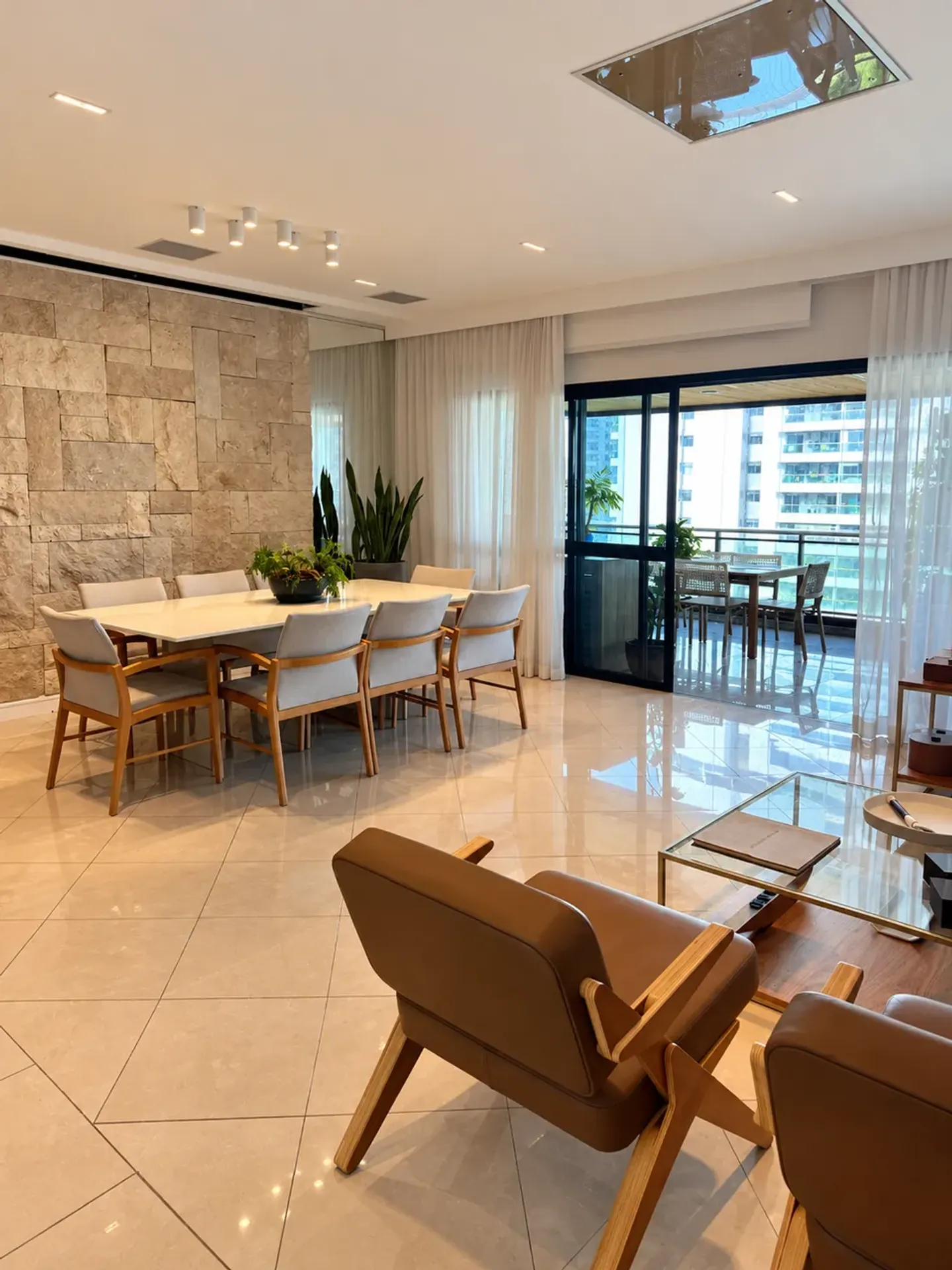 Вид на воду и 4 спальни: квартира 240 м² — photo 7