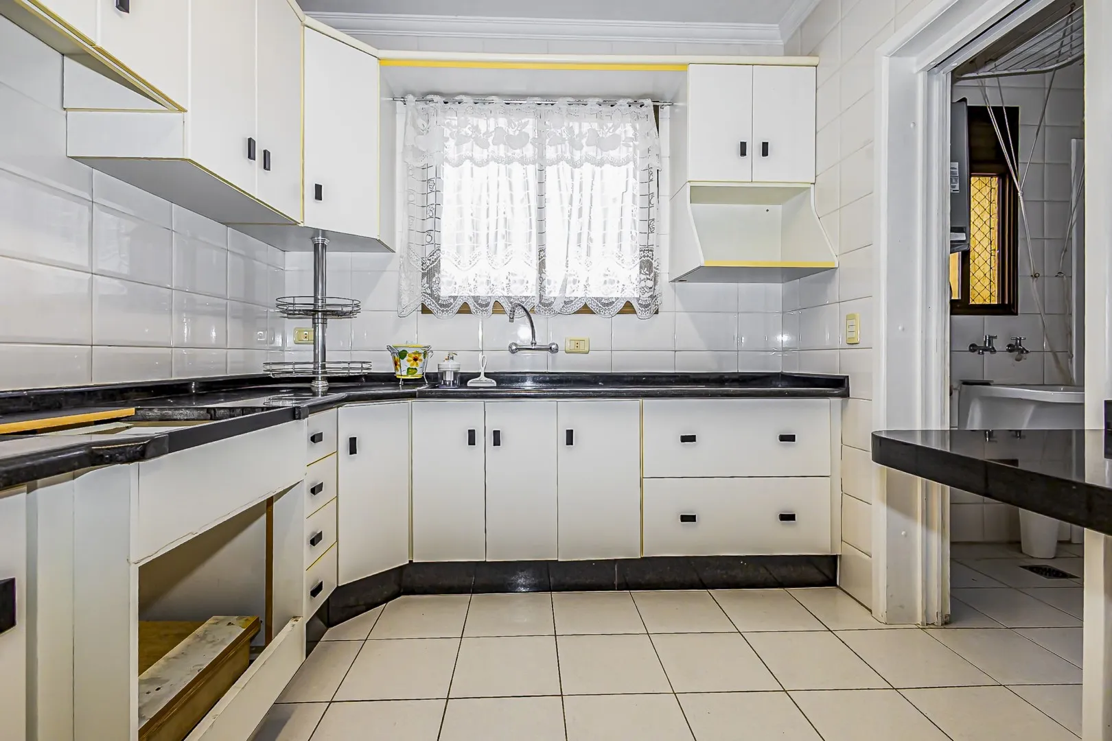 Квартира с балконом 136 м² и 3 спальнями — photo 6