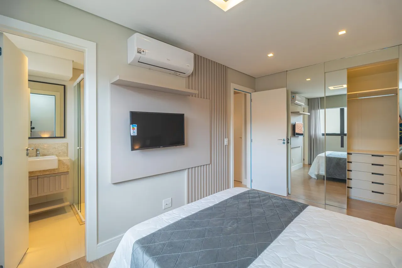 1-bedroom apartment with open-plan kitchen and 80 m² — photo 16