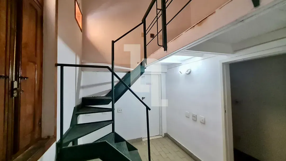 Casa sem mobília com 4 quartos e 4 banheiros — photo 18