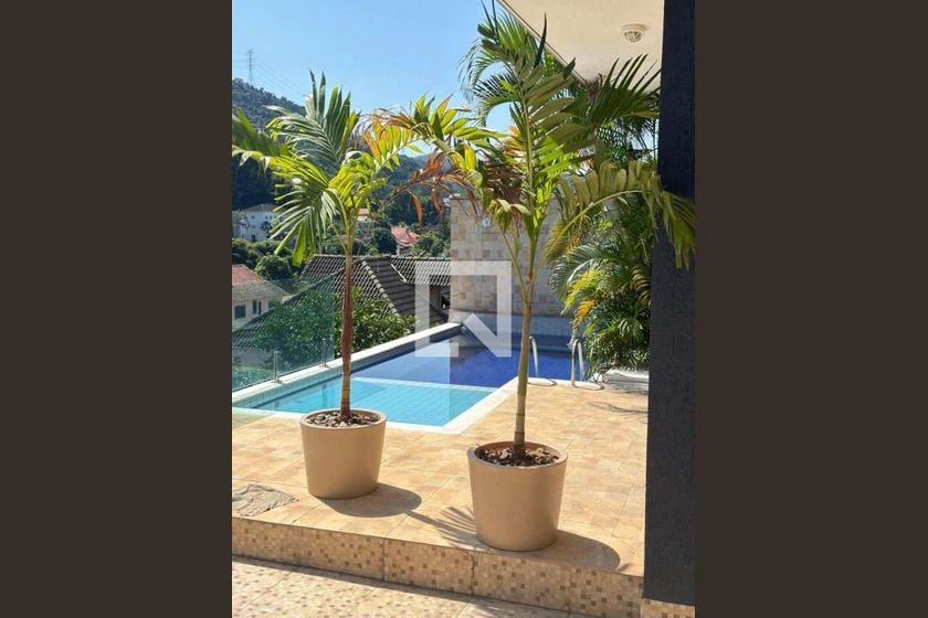 Будинок 750 м² з панорамними вікнами та заскленим балконом — photo 4