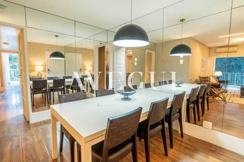 Furnished apartment with 4 bedrooms and 4 bathrooms — photo 12
