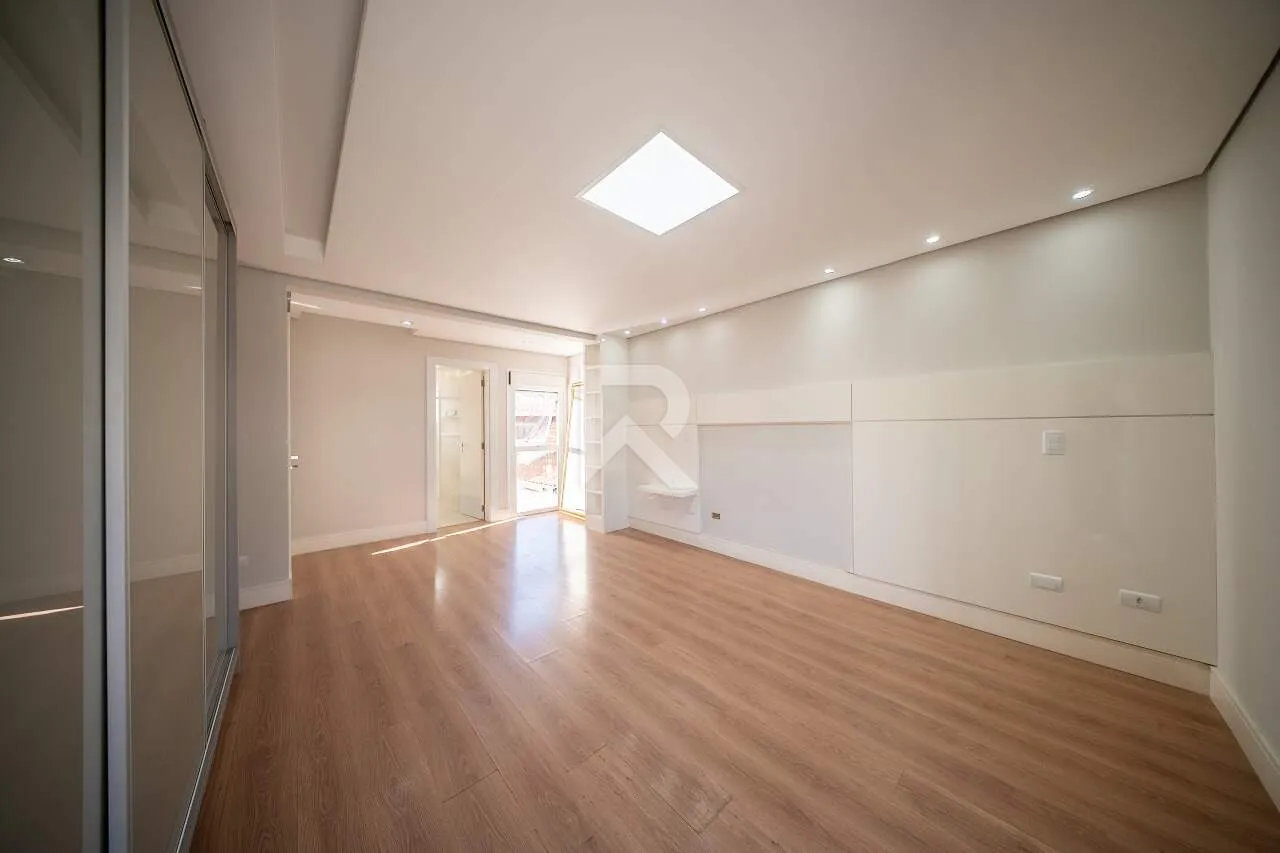 House, 441 m², with a private BBQ — photo 20