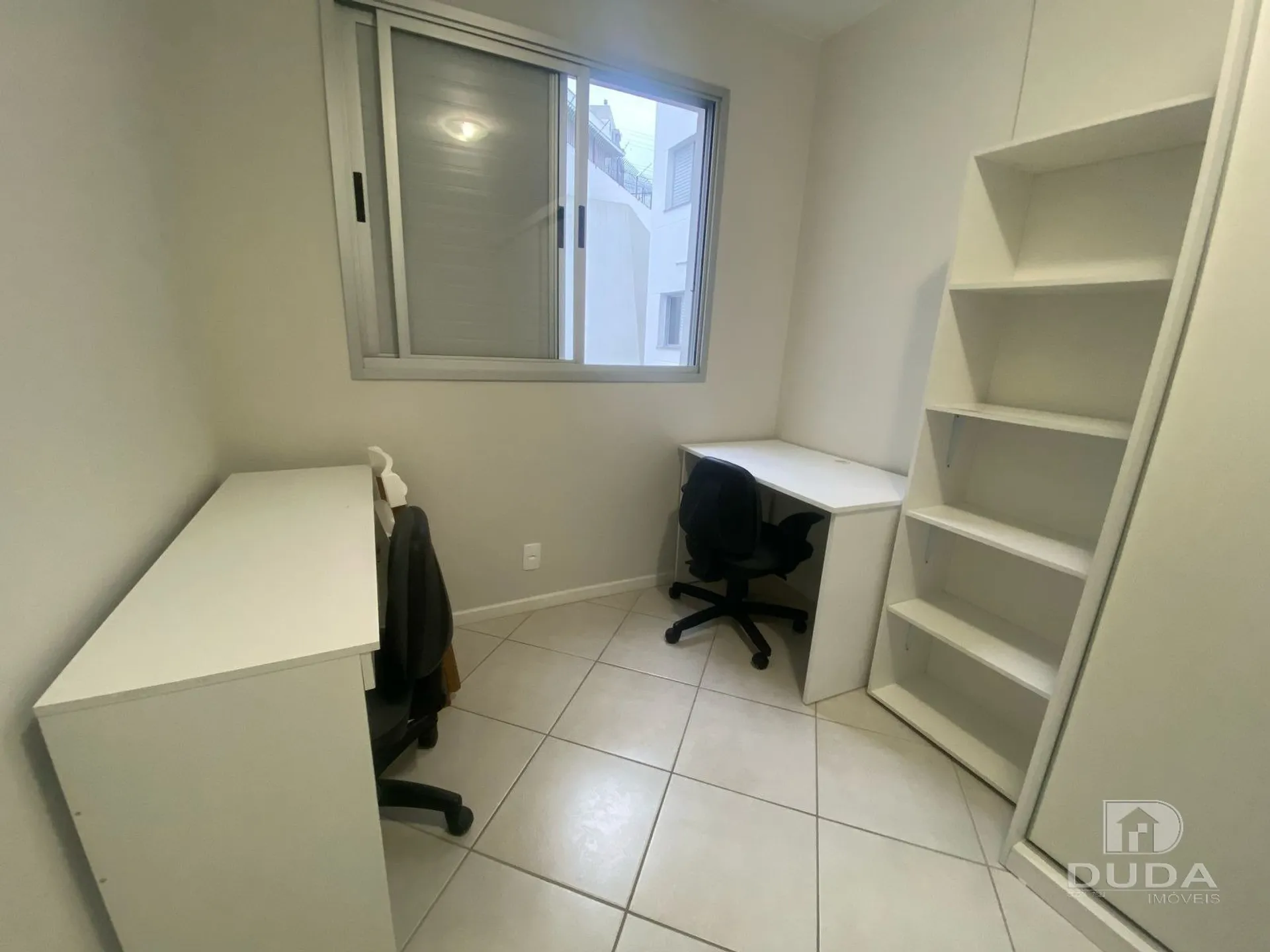 3-bedroom apartment with a home office — photo 21