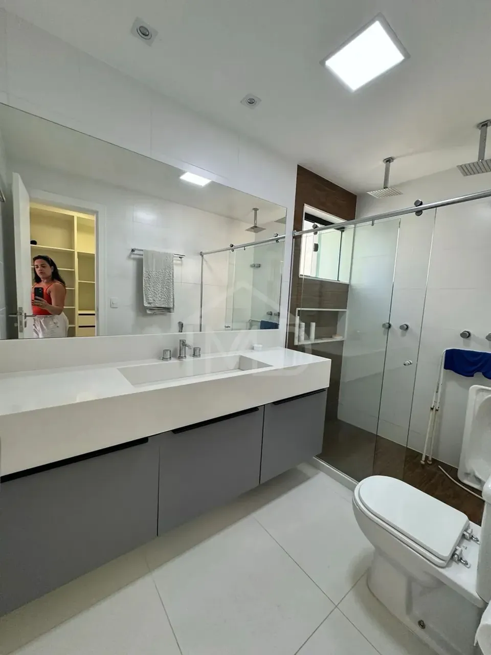 House with 4 suites, pool and 420 m² — photo 10