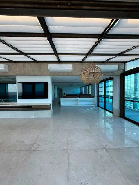 Penthouse apartment with 4 en-suite bedrooms — photo 18