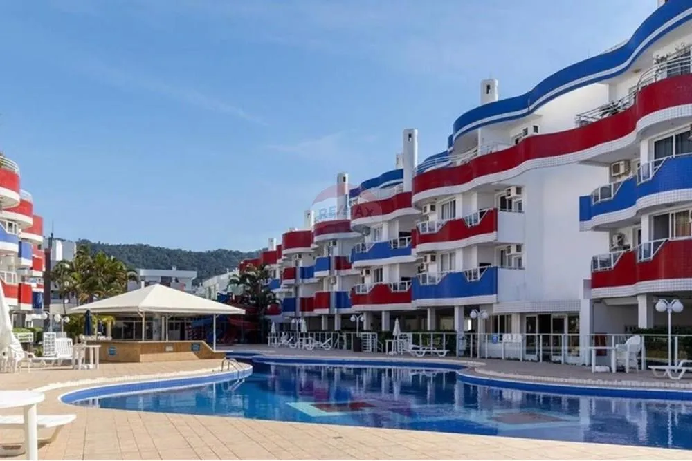 Furnished 1-bedroom apartment with balcony and water view — photo 12